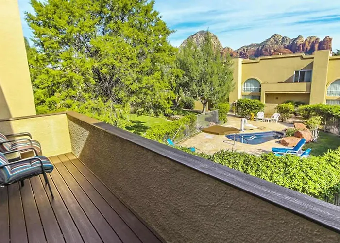 Springs With Access Apartment